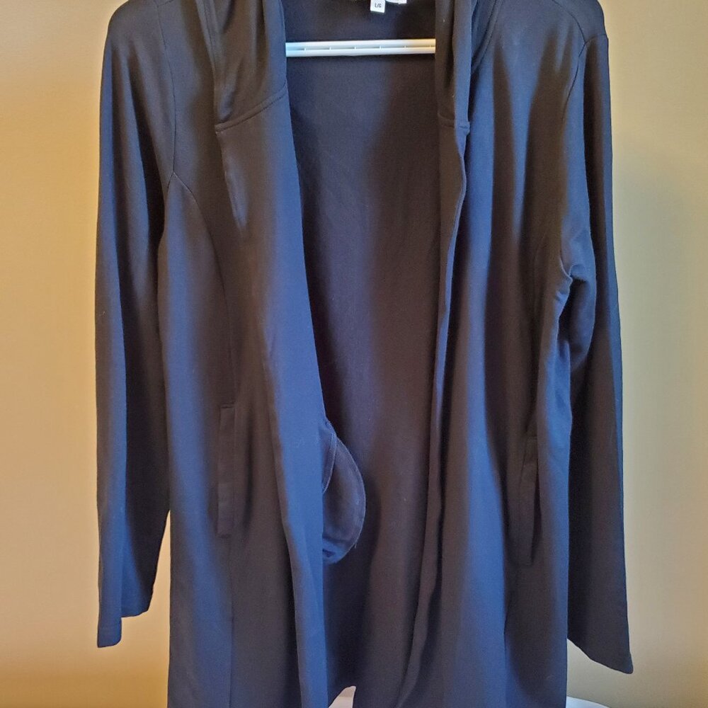 Fashion Essentials Women's Zippered Hoodie